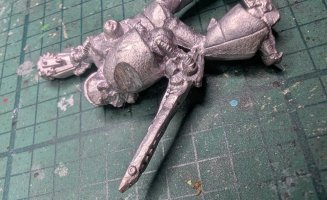 bionic-arm-and-chainsword-02.jpg