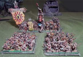 11-Skaven Army - Warlord Clan- Bell and slaves(.jpg