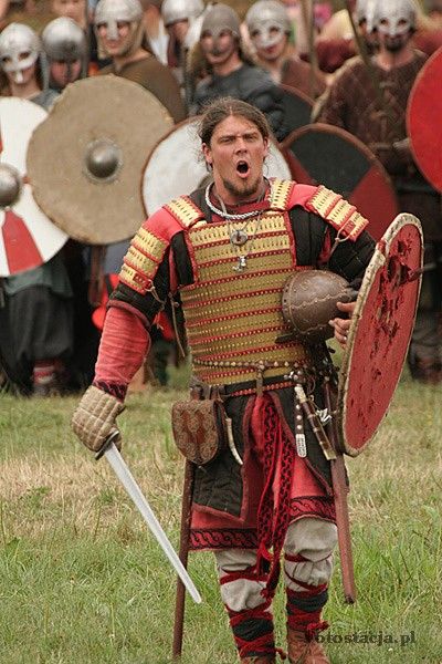 c098a9236169db895e3e0a8c07544bbe--lamellar-armor-viking-armor.jpg